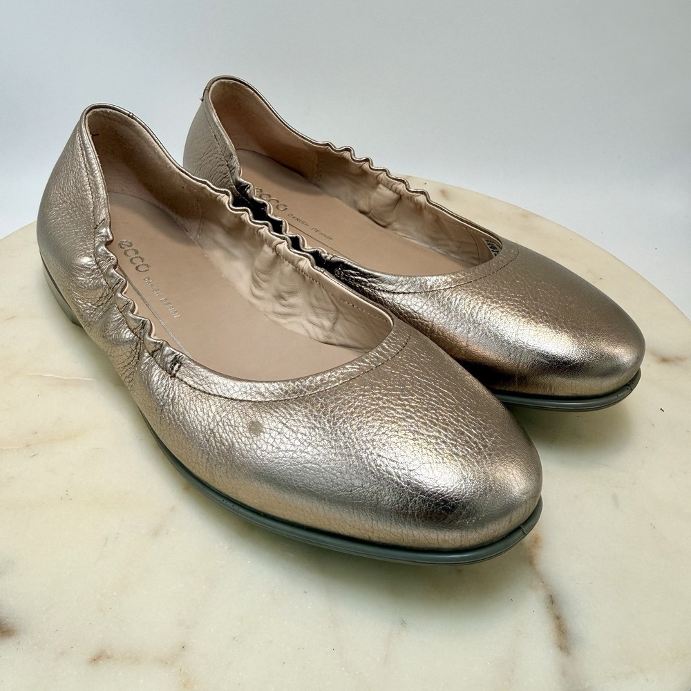 Ecco Flat Women's 7 Incise Enchant Ballerina Warm Gray Metallic Leather Slip On